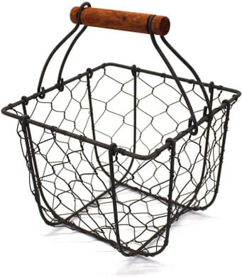 CVHOMEDECO. Rustic Square Chicken Wire Egg & Fruit Basket with Wooden Handle, Vintage Primitive Gathering Basket (Rusty Look)